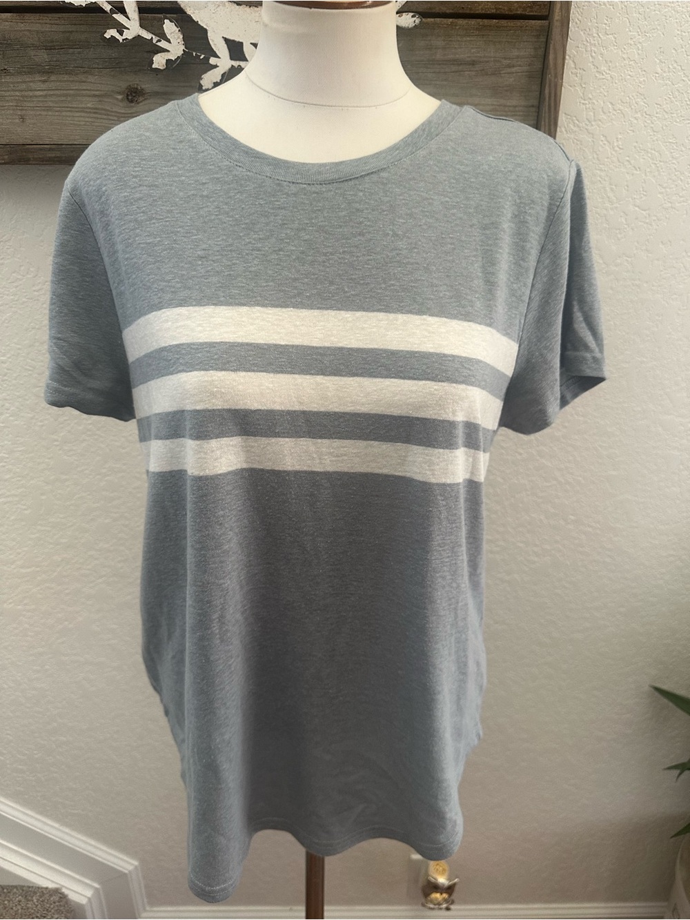 Thread & Supply Light Gray Short-Sleeve Stripe Crewneck Shirt linen blend Large